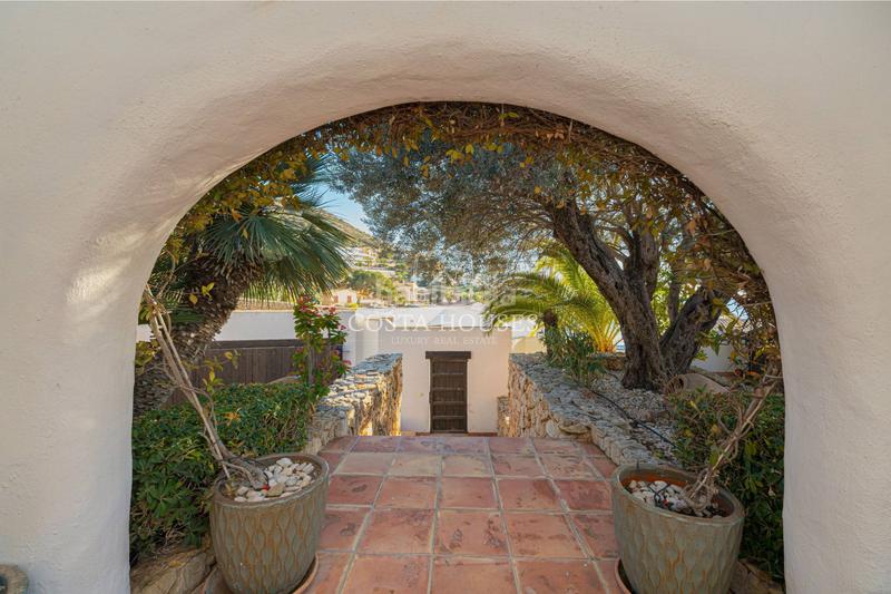 Foto 78c17340-9fe6-48ac-8120-176d69f78d87. Chalet mit heizung parking pool in El Portet-Pla del Mar Moraira