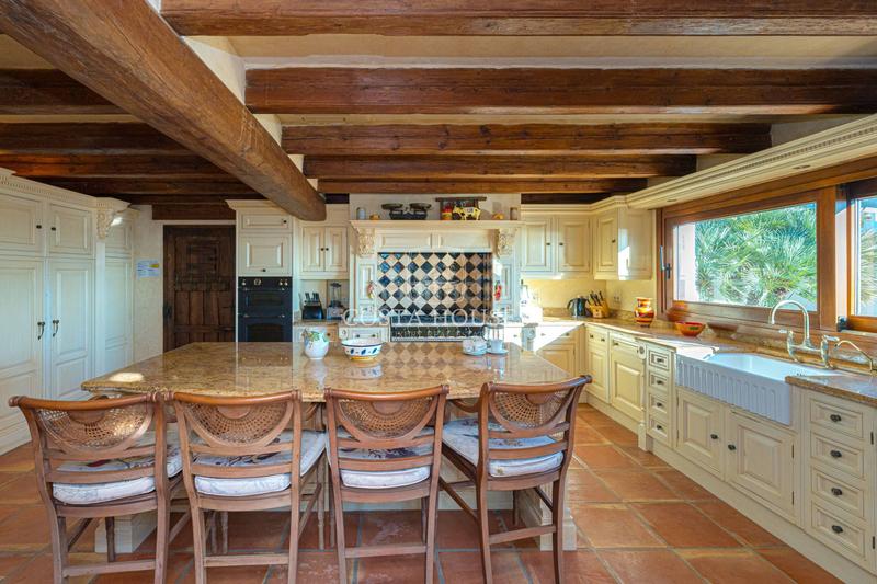 Foto 7950a80c-53b3-4d97-965a-cd05e689d7ba. Chalet mit heizung parking pool in El Portet-Pla del Mar Moraira