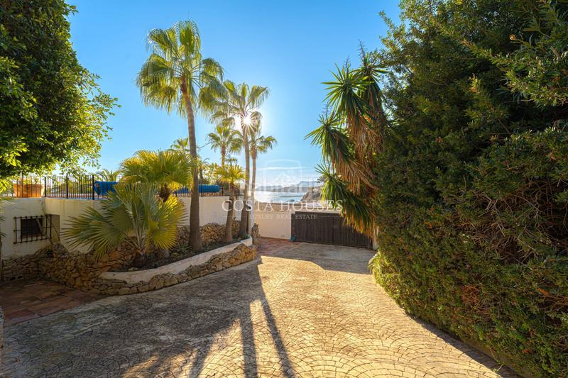 Foto e94b3f27-96c5-4247-9a64-a13b2cd6e737. Chalet mit heizung parking pool in El Portet-Pla del Mar Moraira