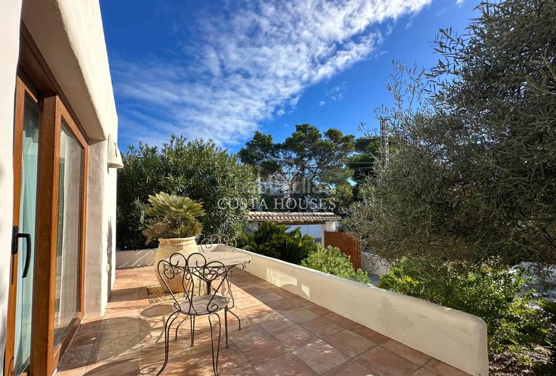 Foto 3b1ddd06-7401-445f-96ef-48b4b7aa6d08. Chalet con riscaldamento parcheggio piscina in La Granadella - Costa Nova Xàbia