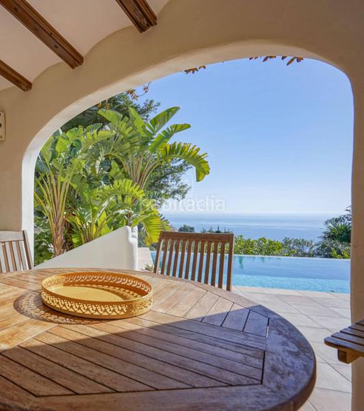 Foto 98537942-eb9f-4cb2-95dc-572e4b76c5cd. Chalet con riscaldamento parcheggio piscina in La Granadella - Costa Nova Xàbia