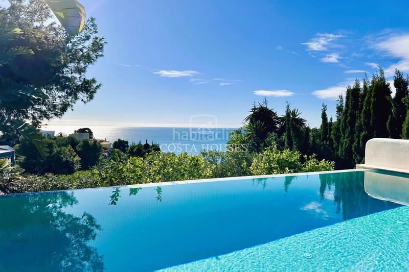 Foto c87126a7-f6d2-4f0e-a3d9-dcdb6a06f136. Chalet con riscaldamento parcheggio piscina in La Granadella - Costa Nova Xàbia