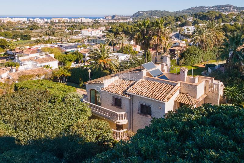 Foto 6c98545b-2353-41b7-9c32-ee2df7d2a21e. Chalet en venta conjunto privado de 5 villas de lujo con vistas al mar en jávea, alicante en Xàbia