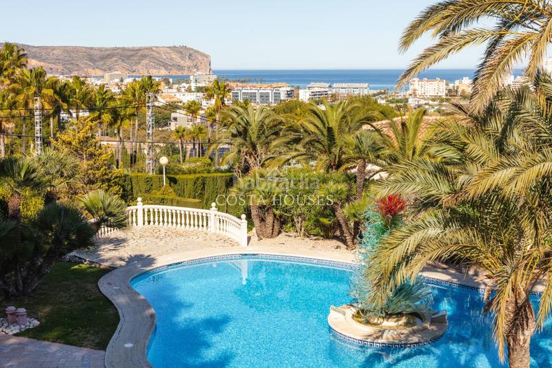 Foto 8bafdf7d-e7c6-478c-99d8-7abf52149547. Chalet en venta conjunto privado de 5 villas de lujo con vistas al mar en jávea, alicante en Xàbia