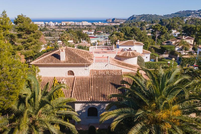Foto f7df3627-b247-4fbd-9c14-36b88b3a931f. Chalet en venta conjunto privado de 5 villas de lujo con vistas al mar en jávea, alicante en Xàbia