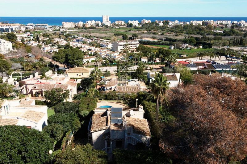 Foto 3f3ea534-3ef6-40f5-b0dd-9d024043499e. Chalet in carrer l'arborcer 3 in Cap Martí - El Tossalet - Pinomar Xàbia