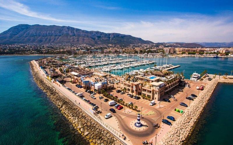 Foto 9640c5f5-fd6e-4598-91dc-b210b374b8f2. Xalet amb calefacció aparcament piscina a Las Rotas / Les Rotes Dénia