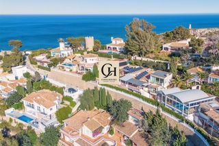 Chalet en Las Rotas / Les Rotes. Villa lloma rotas  exclusiva villa con vistas al mar en las rota