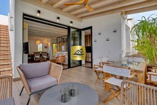 Casa adossada en Cap Mart - El Tossalet - Pinomar. Adosado en venta en urbanizacin el rodat jvea con apartamento