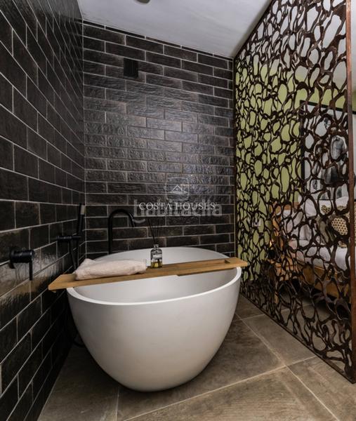 Foto 803a95bc-e9b0-4fac-ac25-10cf807f1fc2. Chalet avec chauffage parking piscine dans La Granadella - Costa Nova Xàbia