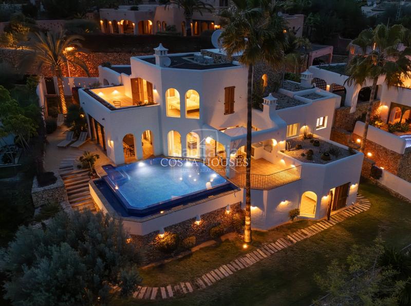 Foto 83a53b1d-cd5a-4483-b082-3d569c8dfd19. Chalet mit heizung parking pool in Paichi Moraira