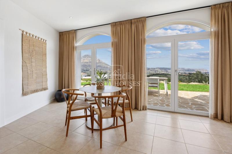 Foto 7333b07e-3aa9-4d25-bd63-23417150a255. Xalet amb calefacció aparcament piscina a Partida Comunes-Adsubia Xàbia