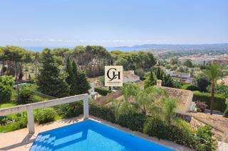 Chalet à Puerto. Villa strato  villa contemporanea en venta en monte puchol, jave
