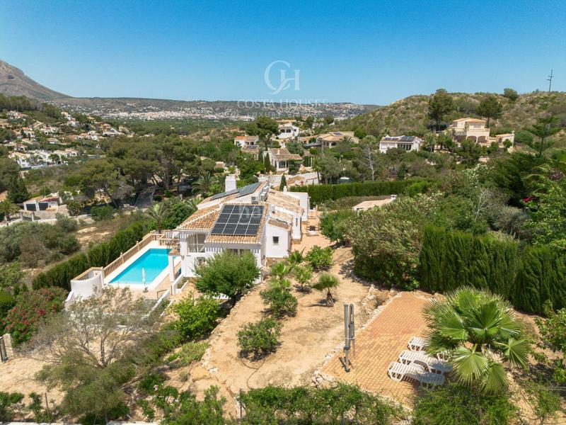 Foto 4afa148d-85f9-46e1-8a41-8ebc9d91ccd3. Chalet villa sirid en venta cerca de playa arenal en pinosol, jávea costa blanca en Xàbia