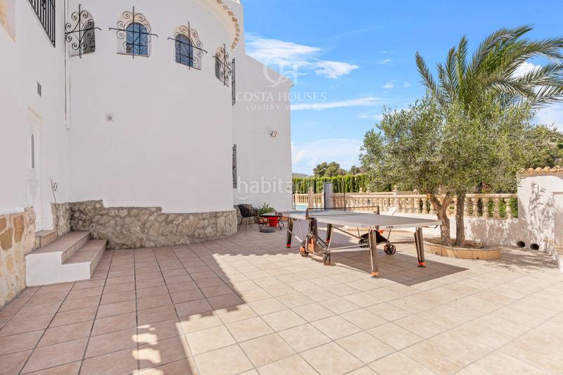 Foto 526abd8d-9eba-455d-b3d2-14c3ecd7561b. Chalet villa sirid en venta cerca de playa arenal en pinosol, jávea costa blanca en Xàbia