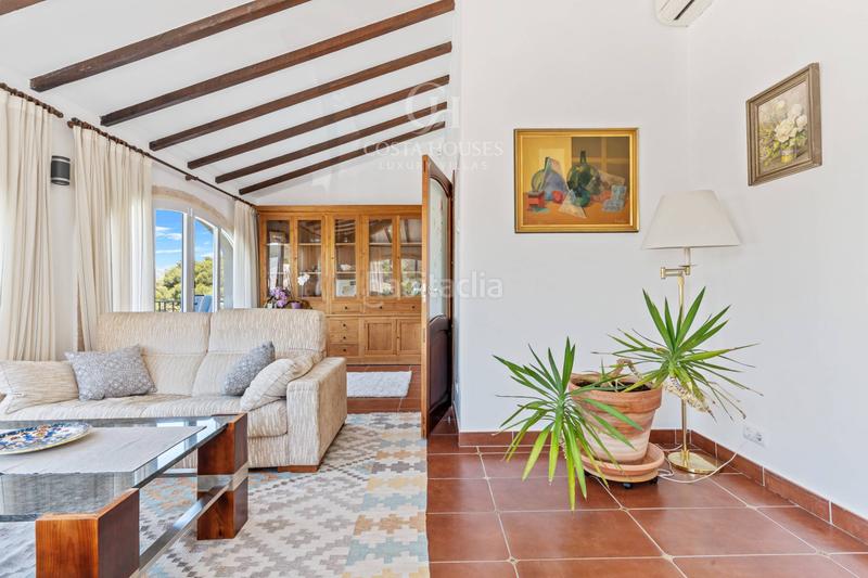 Foto 5626f2ba-74ae-4f68-b14d-585f22bc0ac0. Chalet villa sirid en venta cerca de playa arenal en pinosol, jávea costa blanca en Xàbia