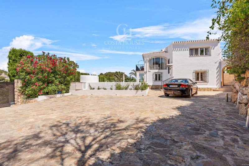 Foto 74b8d4b9-7d1c-4635-bf13-fdd4ea2df988. Chalet villa sirid en venta cerca de playa arenal en pinosol, jávea costa blanca en Xàbia