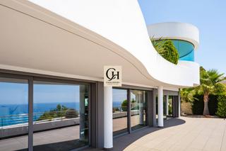 Chalet en Altea Hills. Villa onae  villa contemporánea de lujo con vistas panorámicas a