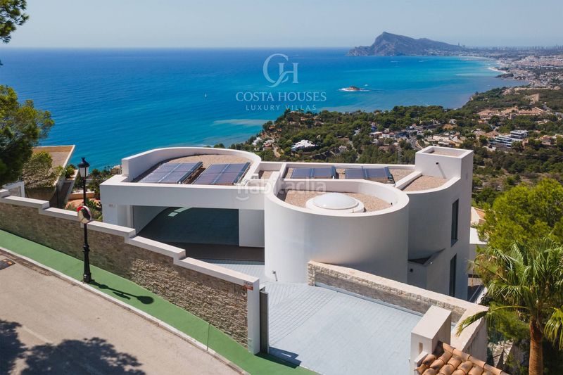 Foto 76bd93c2-1ec2-4453-bdaf-9f592ea26892. Xalet amb calefacció aparcament piscina a Altea hills Altea