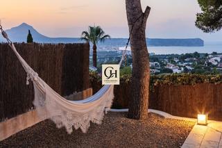 Xalet a La Granadella - Costa Nova. Villa mediterránea con vistas al mar en venta en trencall  jávea