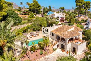Chalet in Cap Martí - El Tossalet - Pinomar. Villa casa terra  encantadora villa reformada en venta en tosale