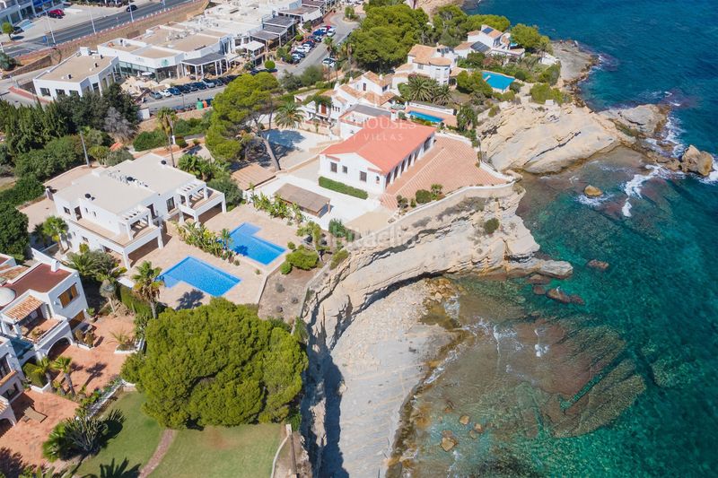 Foto e34841c9-b642-4df3-b8e3-4dfe15eddf6c. Xalet amb calefacció aparcament piscina a Moravit-Cap Blanc Moraira