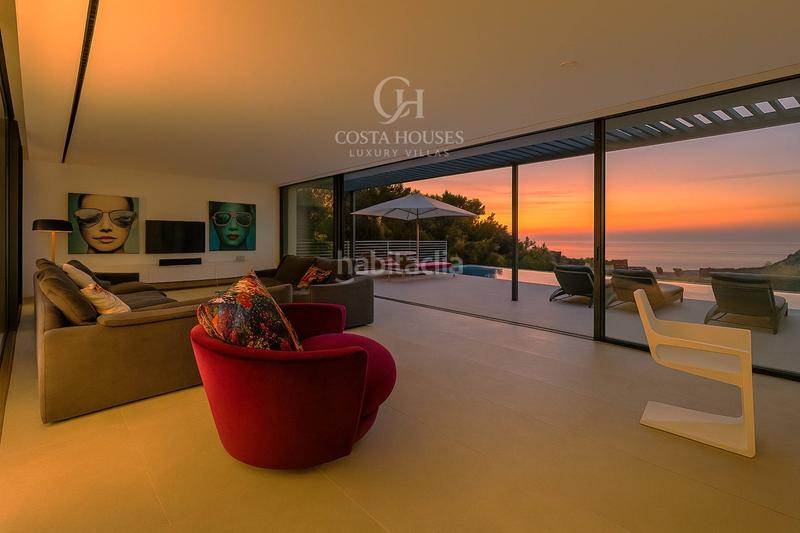 Foto 05a9ed4a-0ad1-407c-9931-3d758721c741. Chalet villa althea arquitectura moderna con piscina infinita y vistas al mar en Altea