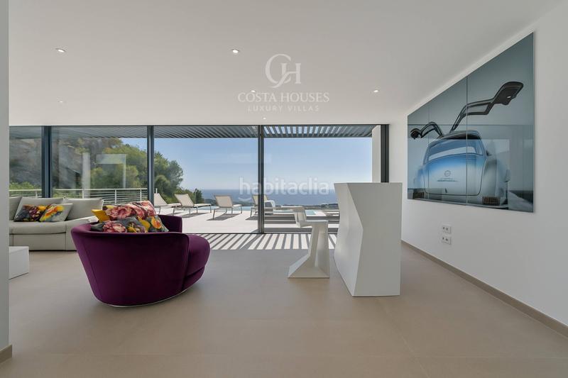 Foto 547a0af9-9c94-4fc7-bd09-93571db77f25. Chalet villa althea arquitectura moderna con piscina infinita y vistas al mar en Altea