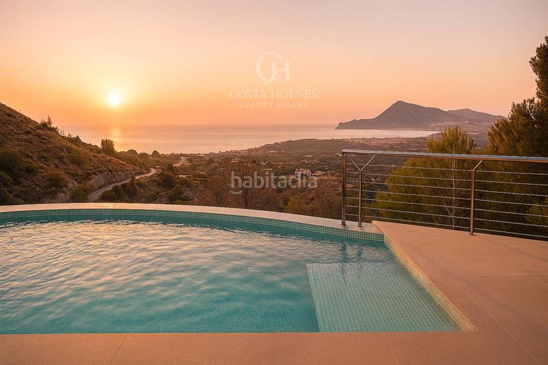 Foto 95ceb7ff-526f-471e-aa56-782bba20fea7. Chalet villa althea arquitectura moderna con piscina infinita y vistas al mar en Altea
