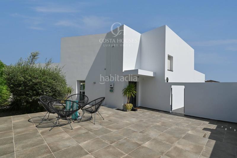 Foto 6281b6d9-2806-48bd-a267-b5e17ce155c0. Chalet villa moderna en venta teulada, alicante en Moraira