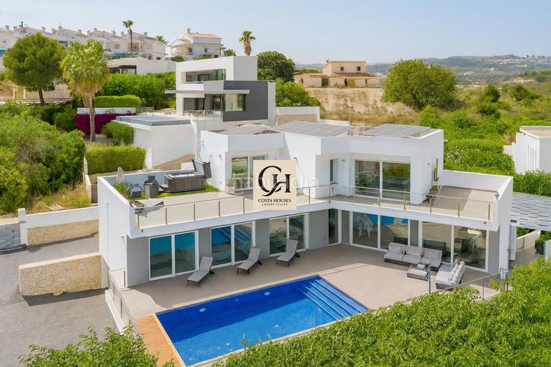Foto 68292474-7960-49f1-93c9-a40b46b5490d. Chalet villa moderna en venta teulada, alicante en Moraira