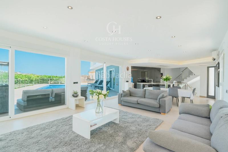 Foto 98081984-9e9f-4679-a06f-40592f5cbf1c. Chalet villa moderna en venta teulada, alicante en Moraira