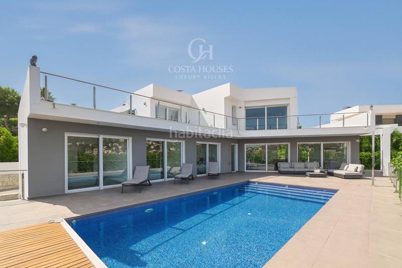 Foto ae6cdd40-7b0d-4ac1-a9fa-ab1b82f2cfea. Chalet villa moderna en venta teulada, alicante en Moraira