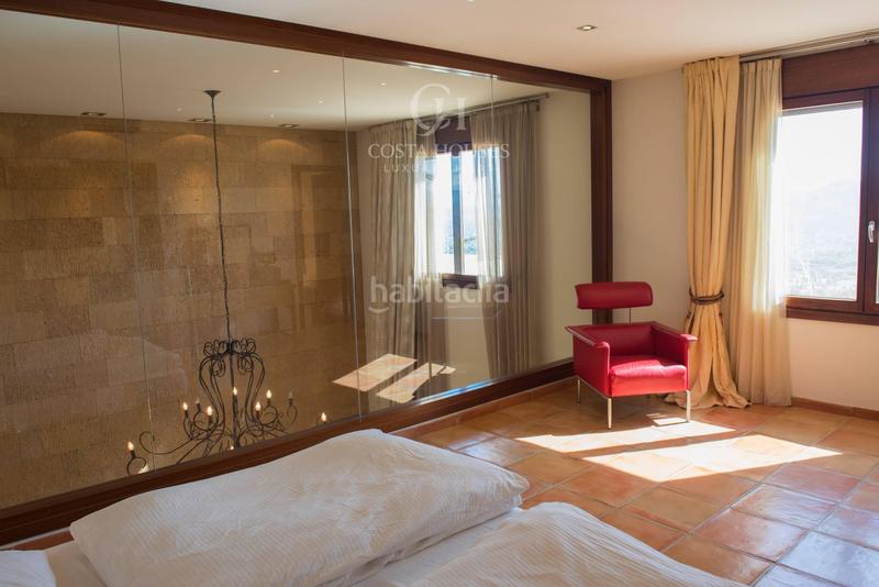 Foto 5062361f-4404-4ef8-a90f-91a168bf22f3. Chalet mit heizung parking pool in Montgó - Ermita Xàbia