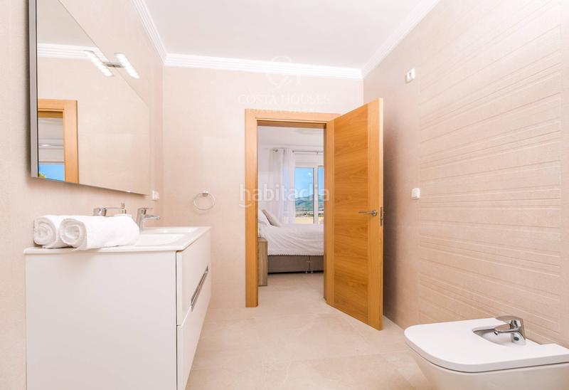 Foto 0109af4d-7b5a-404f-a934-9dc7a8d7bb89. Chalet mit heizung parking pool in Partida Tosal - Zona dels Castellans Xàbia