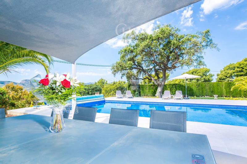 Foto 2364d077-1db3-409f-a7bc-adc0946cdfb3. Chalet mit heizung parking pool in Partida Tosal - Zona dels Castellans Xàbia