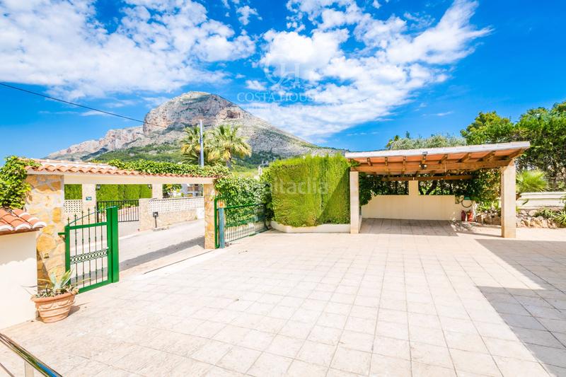 Foto 4b564588-e58d-4e72-9c4d-8fe40352900d. Chalet mit heizung parking pool in Partida Tosal - Zona dels Castellans Xàbia