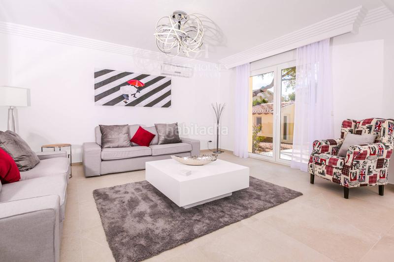 Foto 676ac93e-2ea9-4b96-9f25-941c78db1c67. Chalet mit heizung parking pool in Partida Tosal - Zona dels Castellans Xàbia