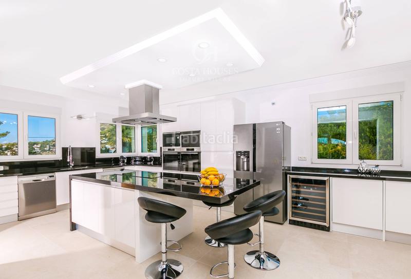 Foto 899c045f-45cb-46bb-9180-43b8a638e308. Chalet mit heizung parking pool in Partida Tosal - Zona dels Castellans Xàbia