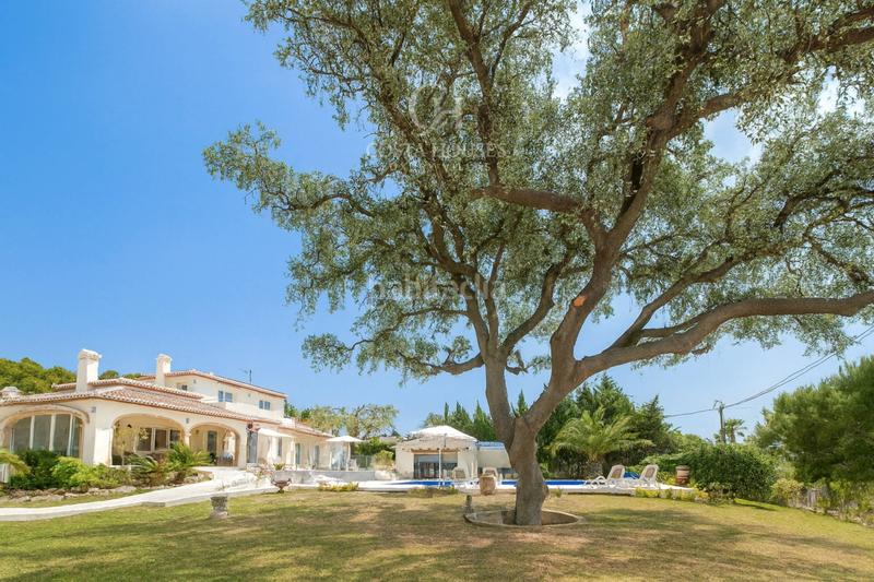 Foto 9bcb74e5-8b24-4e39-aeb2-2a9dc37b469a. Chalet mit heizung parking pool in Partida Tosal - Zona dels Castellans Xàbia