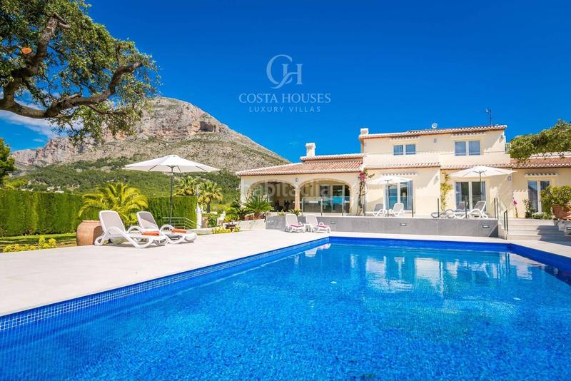 Foto b40293e9-f6ee-4a83-8095-2be8ae3ce09e. Chalet mit heizung parking pool in Partida Tosal - Zona dels Castellans Xàbia