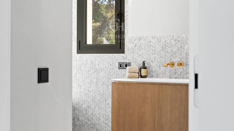 Foto 7d91f4e6-642a-4ac1-a6eb-4c19c866fdf7. Chalet villa gredos elegancia mediterranea costa blanca en Moraira