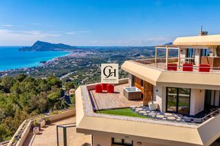 Àtic a Altea Hills. Ático dúplex en venta con vistas frontales al mar en altea hills
