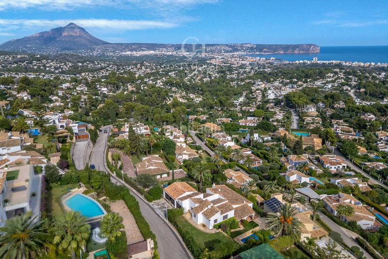 Foto 2fbca835-d287-4154-82db-9965b49d7b80. Xalet amb calefacció aparcament piscina a Cap Martí - El Tossalet - Pinomar Xàbia