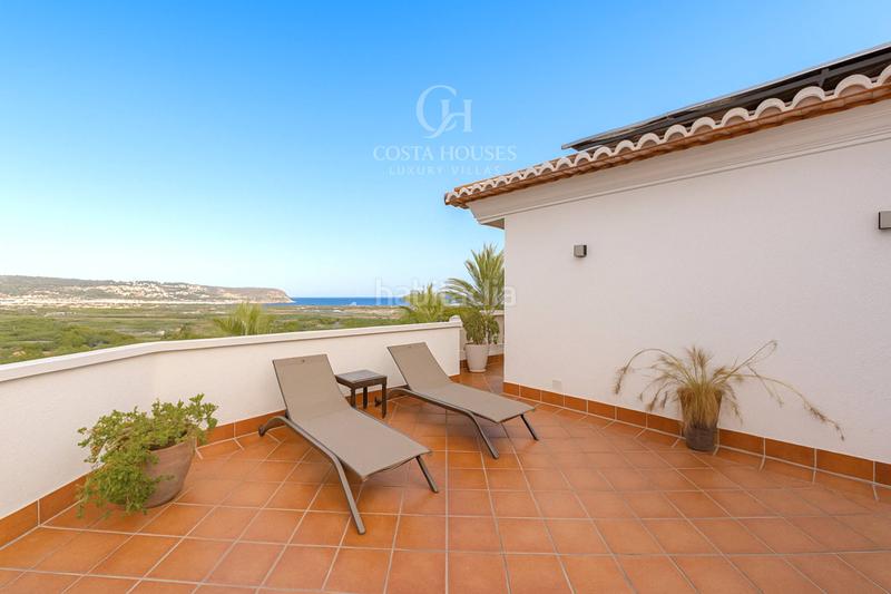 Foto 25fee5a7-a5a4-4305-9263-e1ae32a5e8c8. Xalet amb calefacció aparcament piscina a Partida Comunes-Adsubia Xàbia