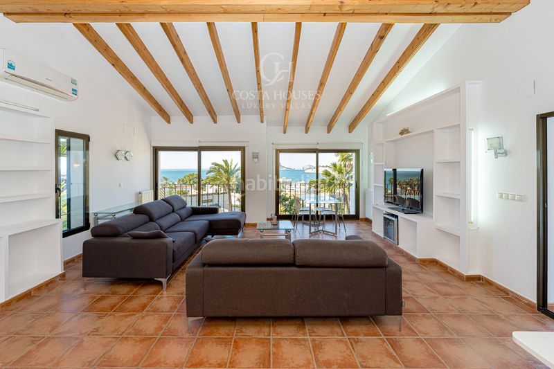Foto c0af8c09-a1ff-4ac0-8f4b-580b08f4e622. Xalet amb calefacció aparcament piscina a El Portet-Pla del Mar Moraira
