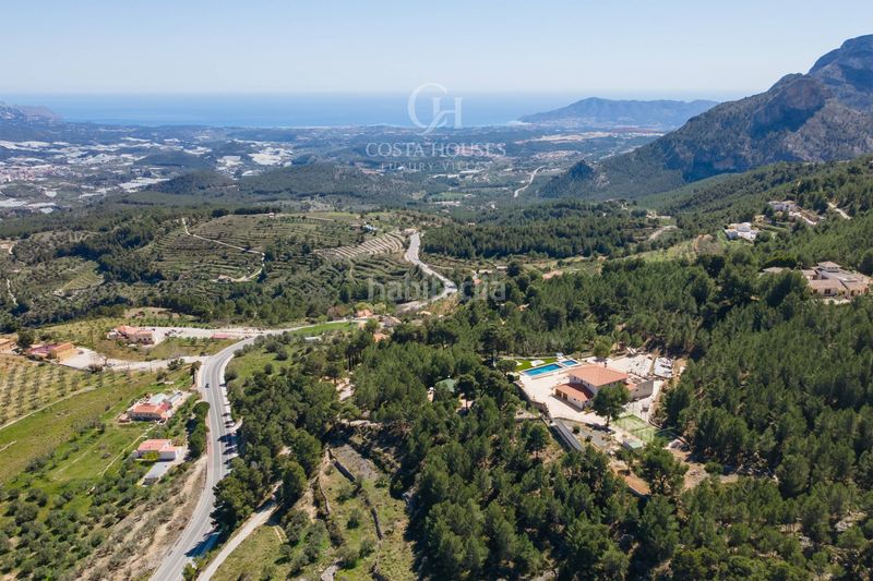 Foto e4c9c0c7-6250-46af-8994-a7442d9650b8. Xalet amb calefacció aparcament piscina a Benimantell
