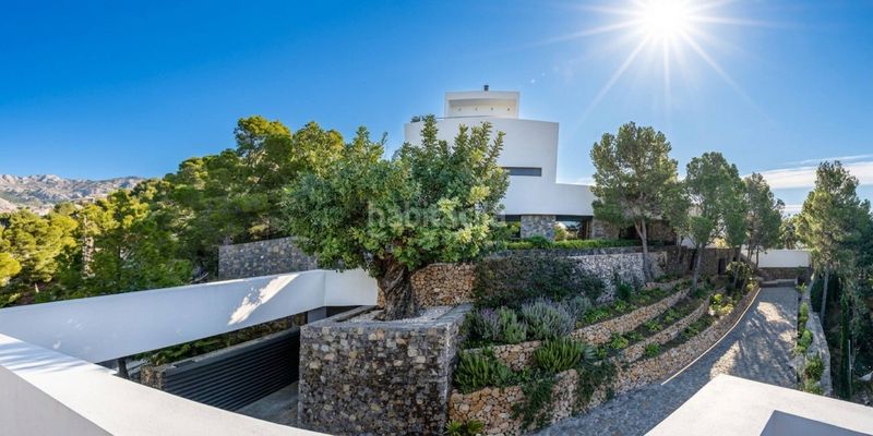 Foto d0fe0133-015a-4a36-9360-79ab3fca4e60. Xalet amb calefacció aparcament piscina a Altea la vella Altea