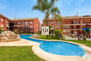 Attique à Calle pisa 2. Atico ona  luz y terrazas cerca del mar montañar i javea