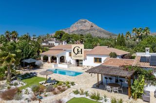 Xalet a Partida Tosal - Zona dels Castellans. Villa sensia  luz del sur y privacidad cerca del casco antiguo j